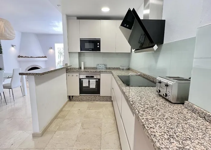 58 - 4 Piscine Prive Proche De La A Cancelada *